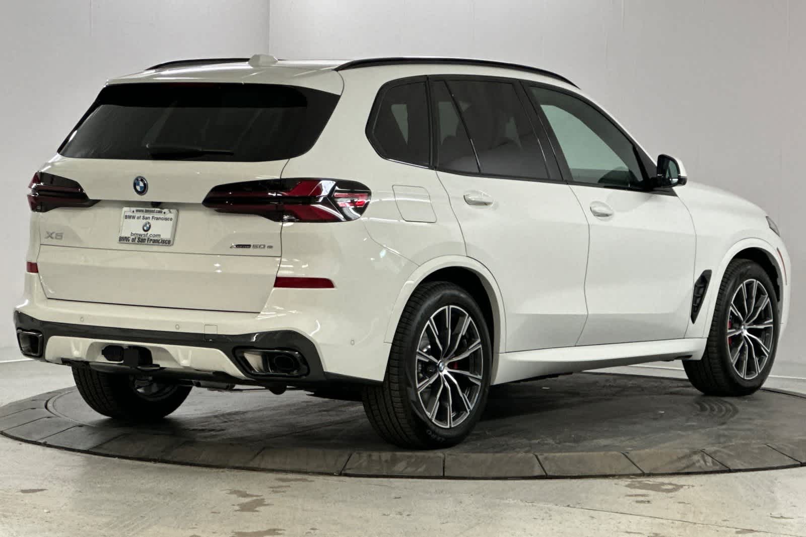 New 2026 Alpine White BMW xDrive50e image 2