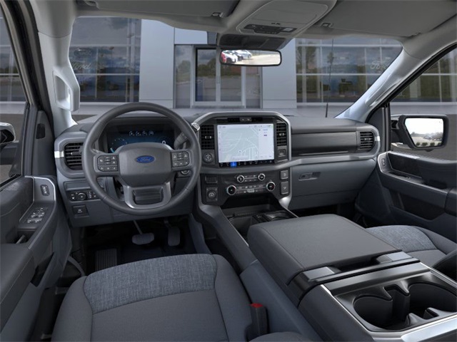 2025 Ford F-150 XLT photo 6