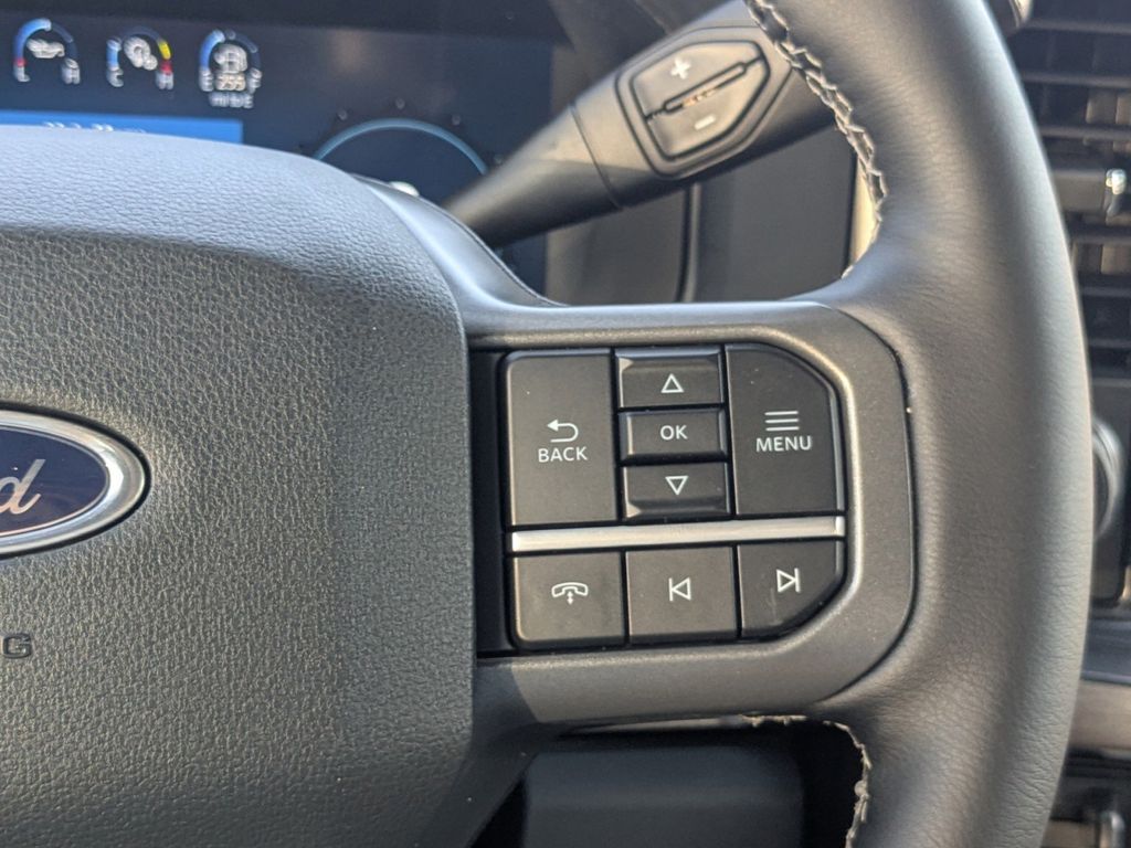 2025 Ford F-350 Lariat photo 27