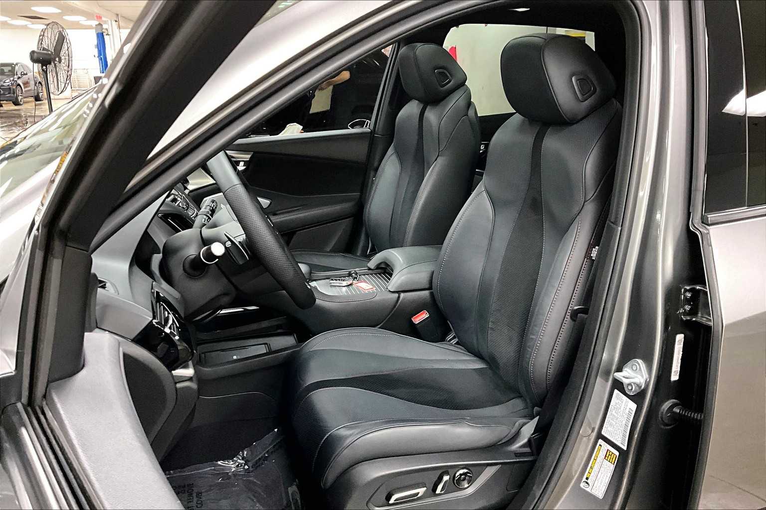 2023 Acura RDX A-Spec photo 8
