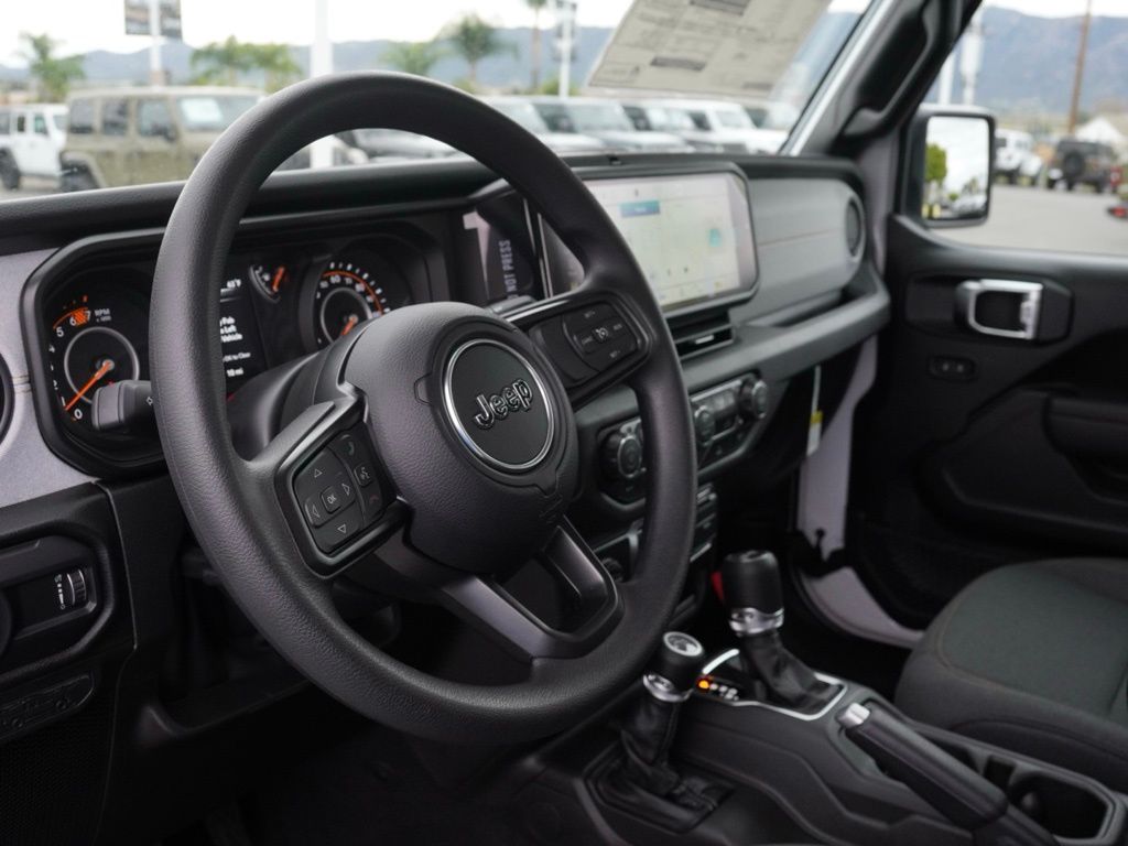 New 2026 Bright White Clear-Coat Exterior Paint Jeep Sport image 20