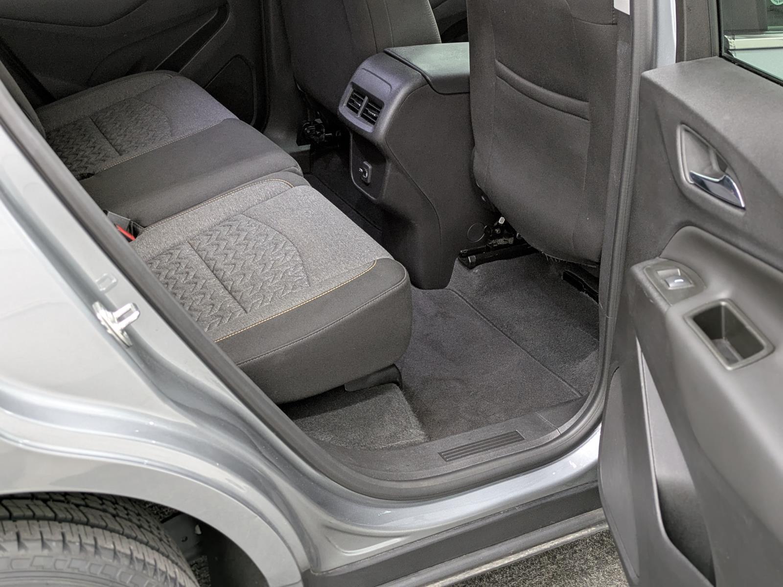 2024 Chevrolet Equinox LT photo 20