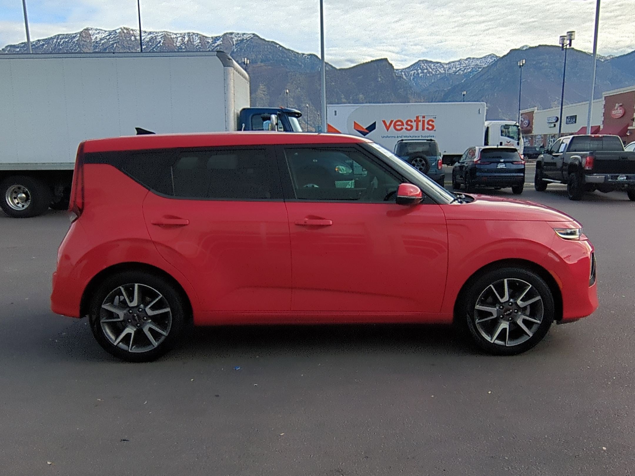 2022 Kia Soul GT-Line Turbo photo 2