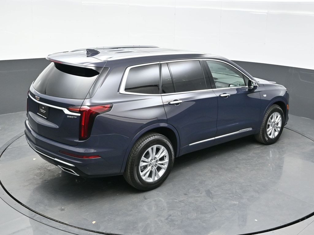 2025 Cadillac XT6 Luxury photo 26