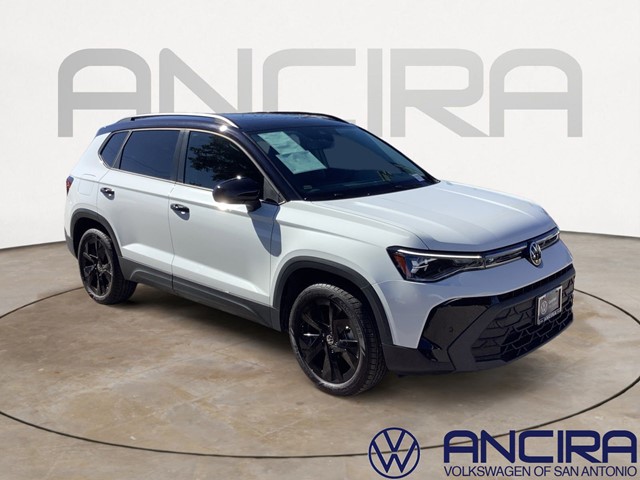 2025 Volkswagen Taos SE Black