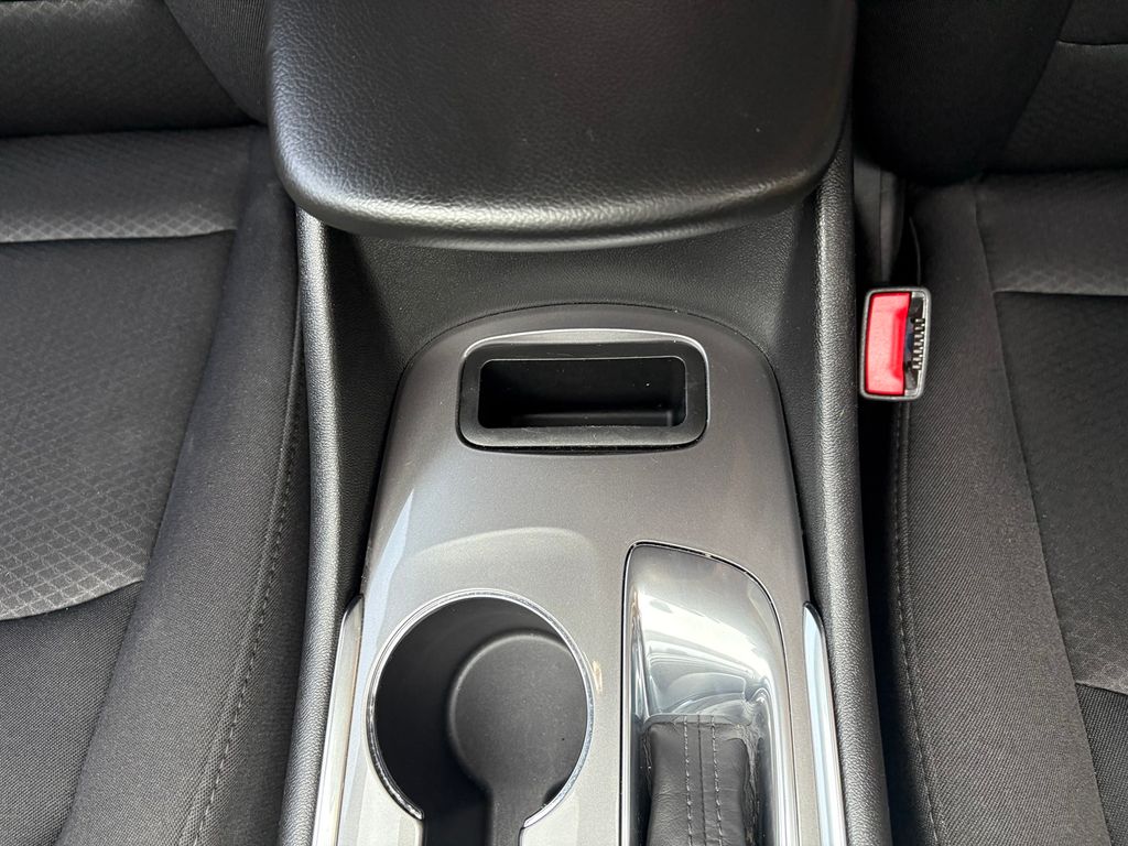 2020 Chevrolet Malibu LS photo 19