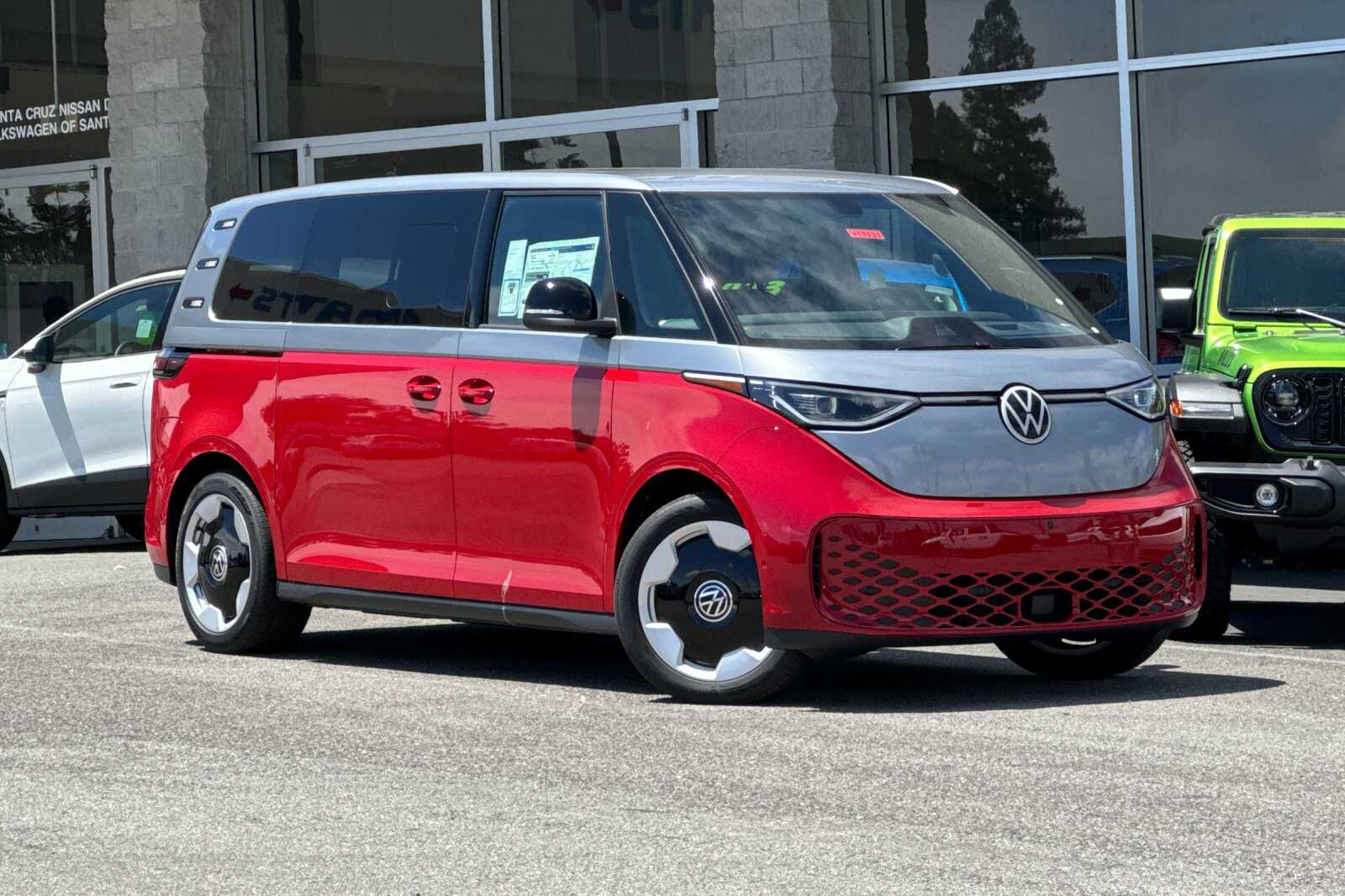 2025 Volkswagen ID. Buzz Pro Plus photo 2