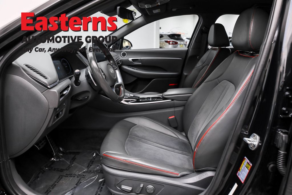 2020 Hyundai Sonata SEL Plus photo 12