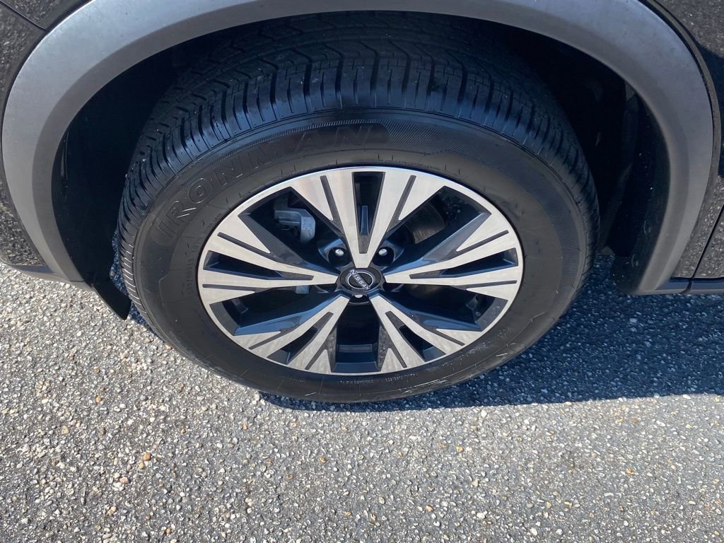 2023 Nissan Rogue SV photo 14
