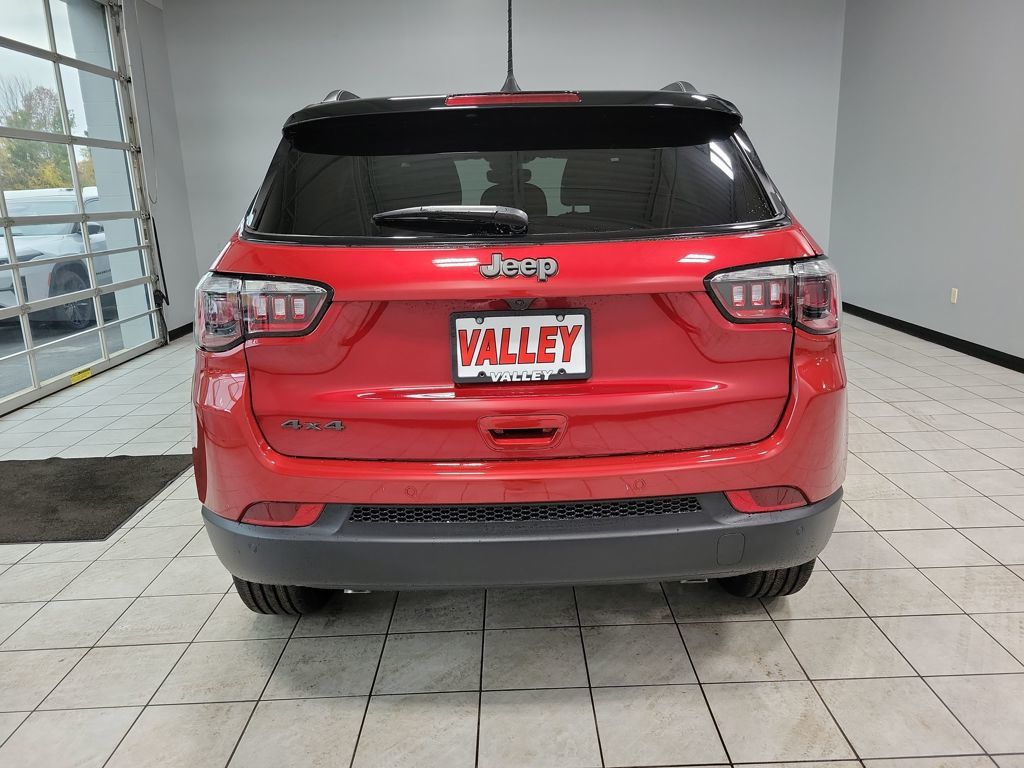 2026 Jeep Compass Limited Altitude photo 4