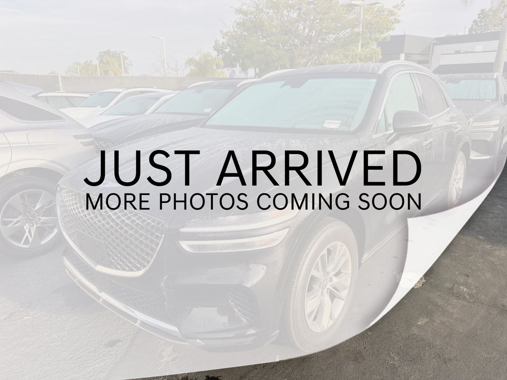2023 GENESIS GV70 Standard's photo