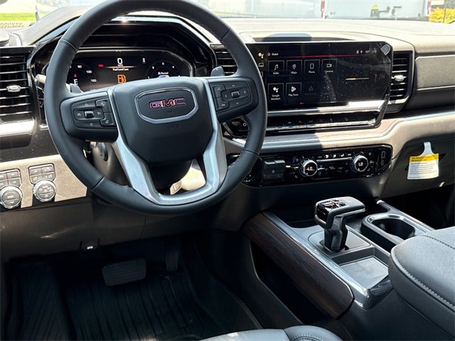 2025 Gmc Sierra 1500 SLT photo 2