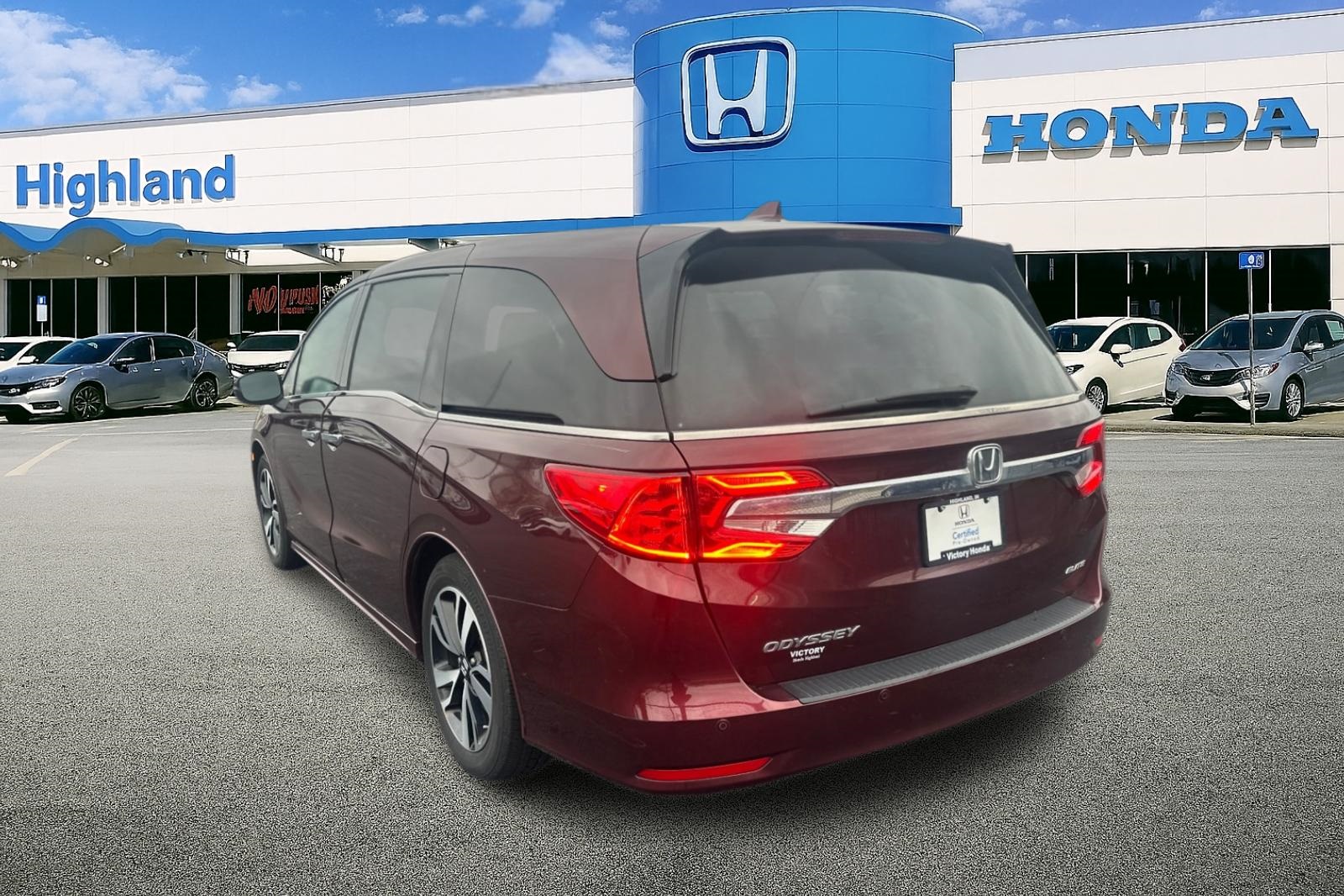 2019 Honda Odyssey Elite photo 2