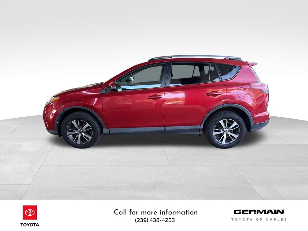 2016 Toyota RAV4 XLE photo 2