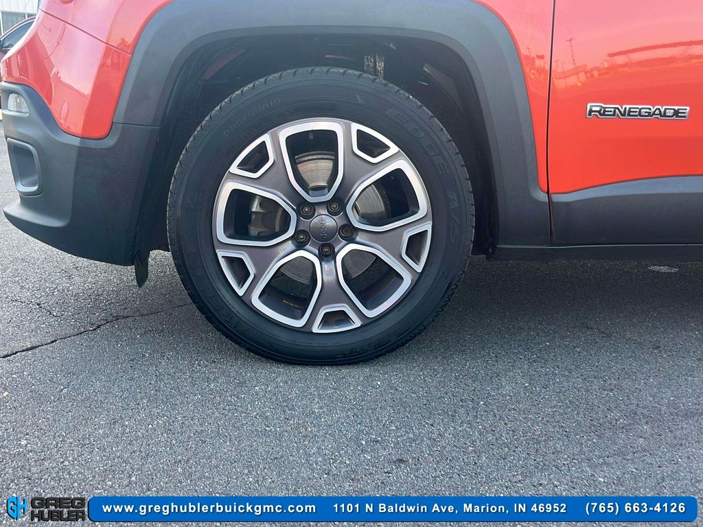 2015 Jeep Renegade Latitude photo 9