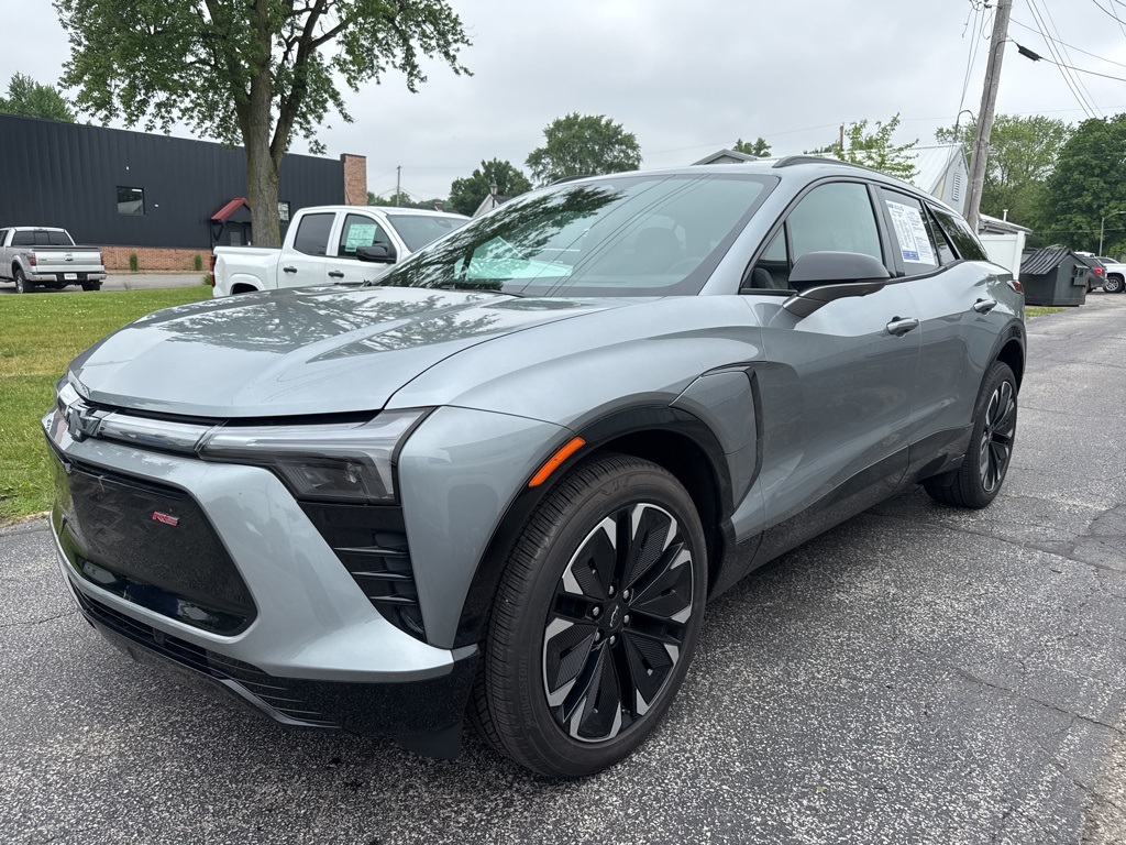 2024 Chevrolet Blazer EV RS photo 3
