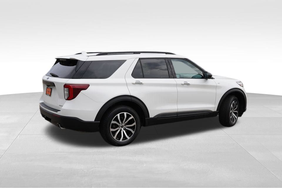 2023 Ford Explorer ST-Line photo 4