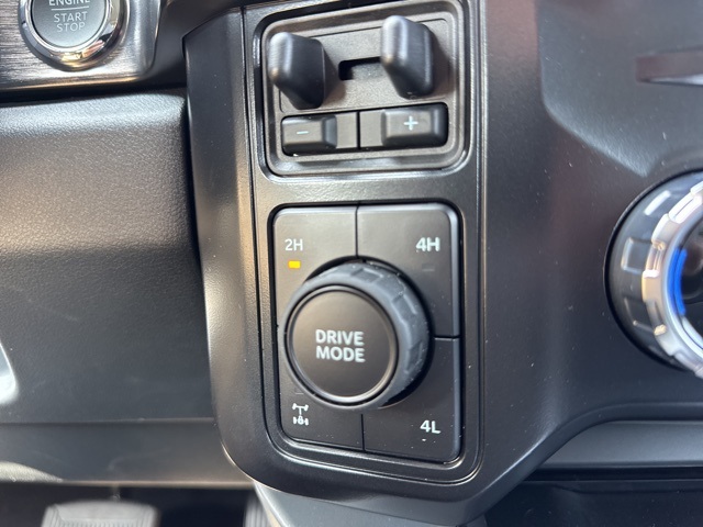 2025 Ford F-250 Lariat photo 20