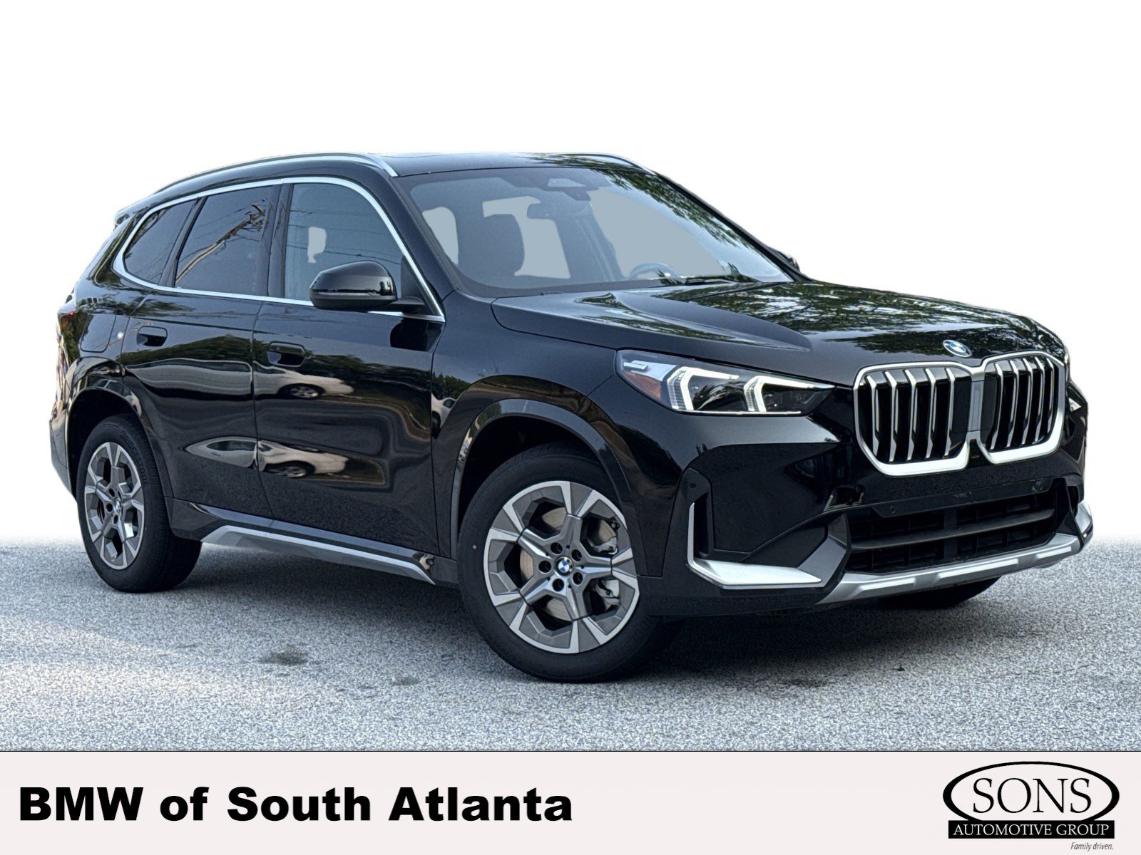 2025 BMW X1 28i's photo