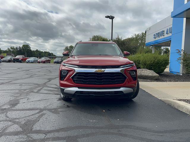 2026 Chevrolet Trailblazer LT photo 2