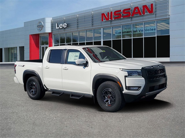 2026 Nissan Frontier PRO-X's photo