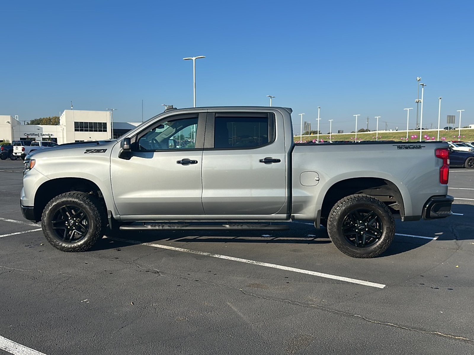 2024 Chevrolet Silverado 1500 LT Trail Boss photo 3