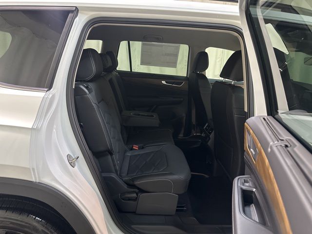 2026 Volkswagen Atlas SE Technology photo 31