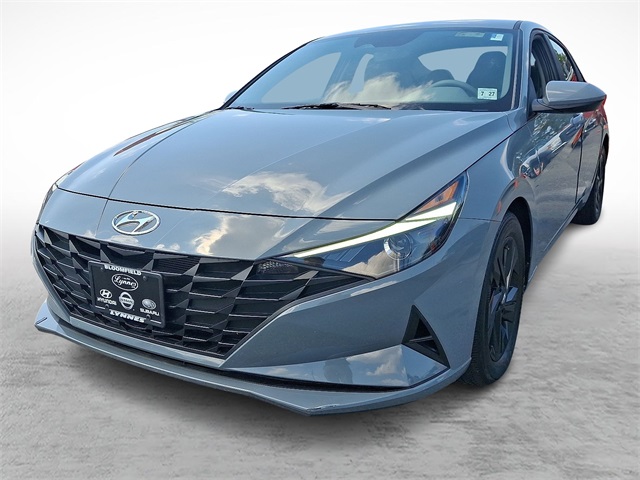2023 Hyundai Elantra SEL photo 4