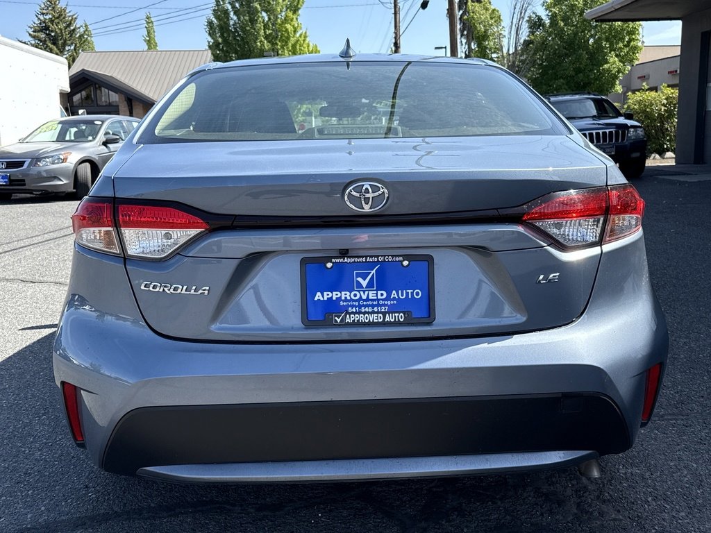 2022 Toyota Corolla LE photo 6