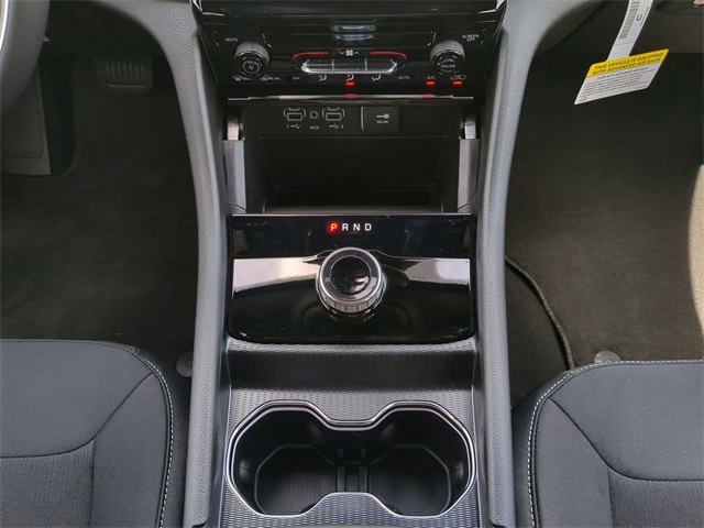 2025 Jeep Grand Cherokee Laredo Altitude photo 18