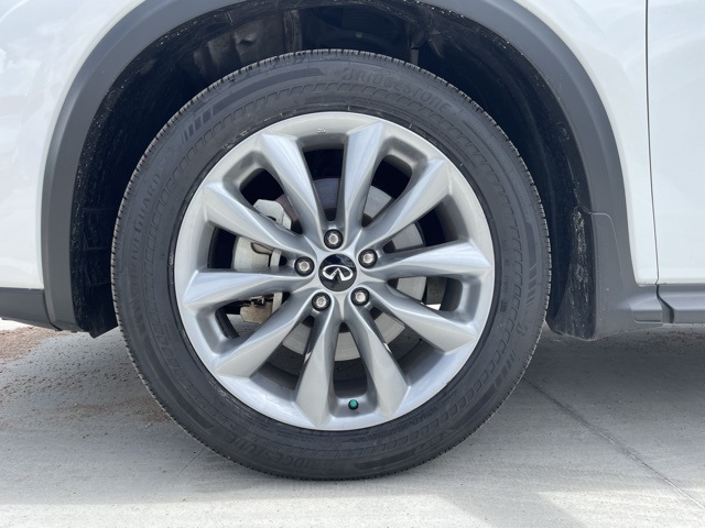 2022 Infiniti QX50 Luxe photo 19
