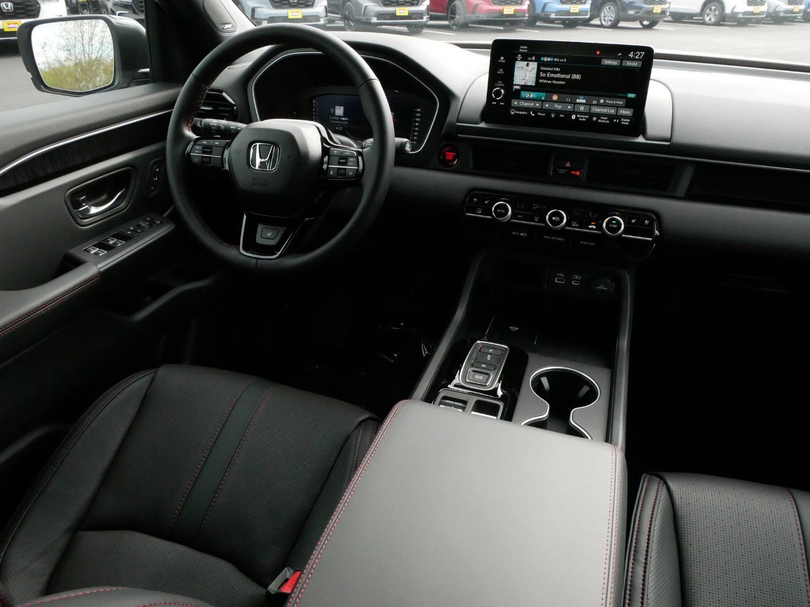 2025 Honda Pilot Black Edition photo 9