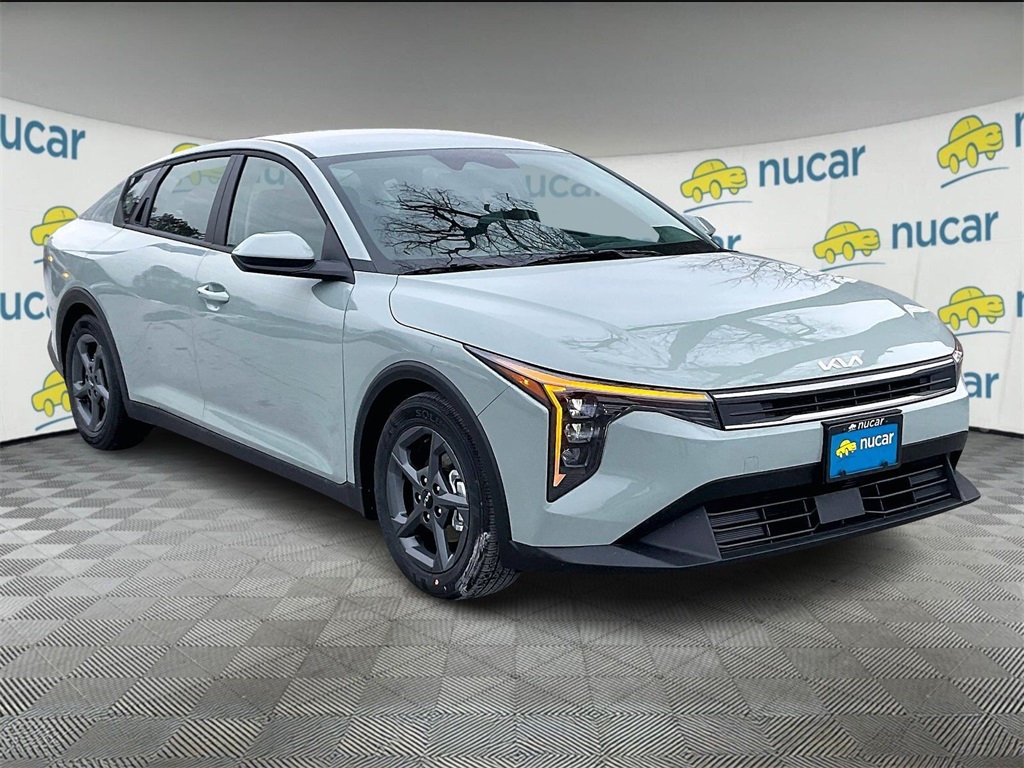 2025 Kia K4 LXS's photo