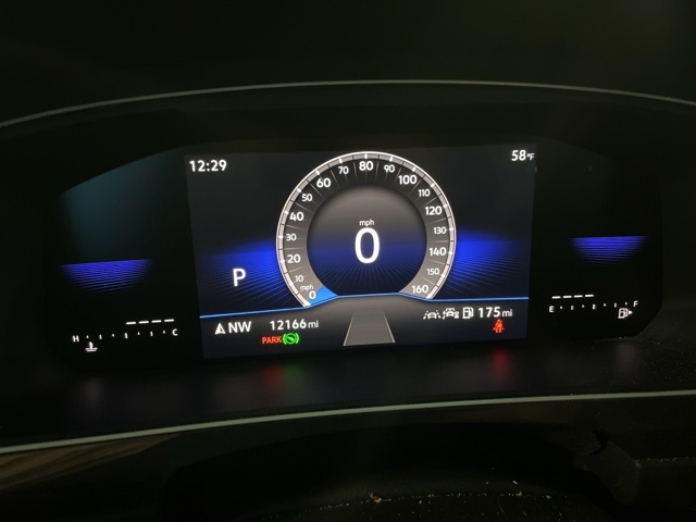 2024 Volkswagen Tiguan SE Wolfsburg Edition photo 2