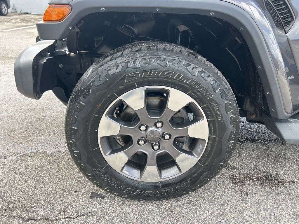 2019 Jeep Wrangler Unlimited Sahara photo 17