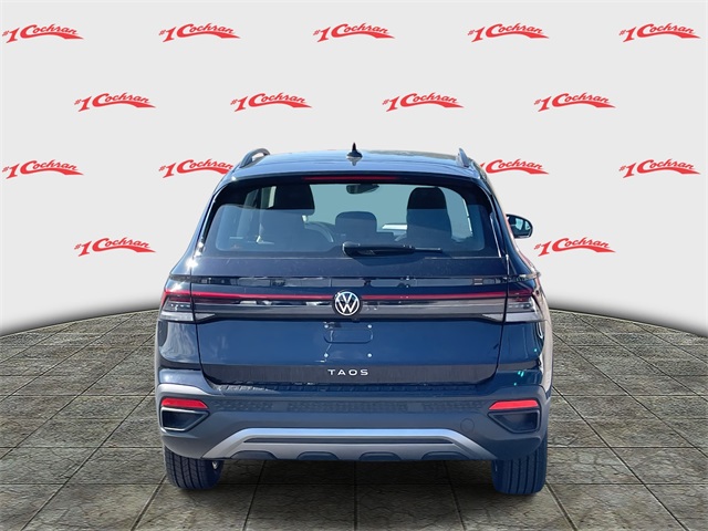 2025 Volkswagen Taos S photo 3