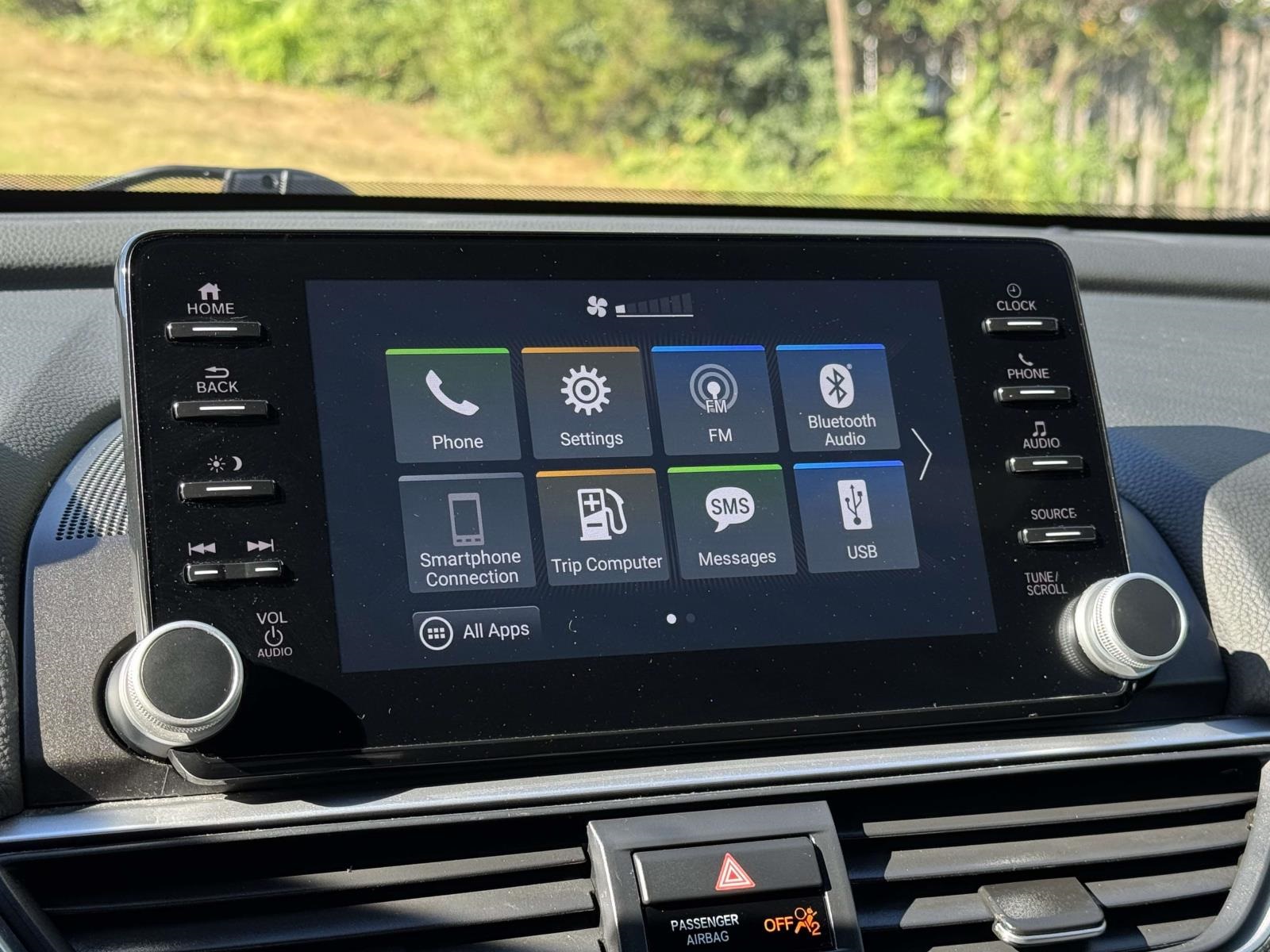 2020 Honda Accord Sport photo 2