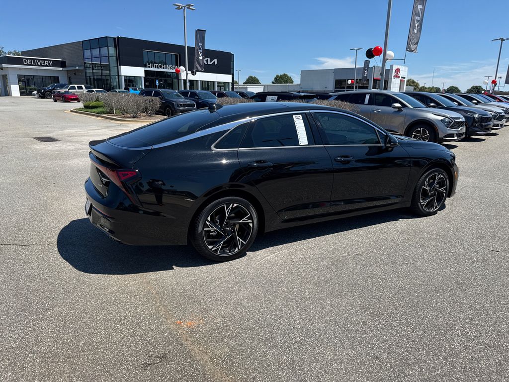 2025 Kia K5 GT-Line photo 3
