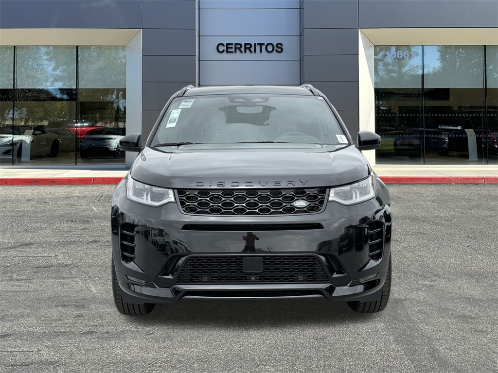 2025 Land Rover Discovery Sport SE photo 2