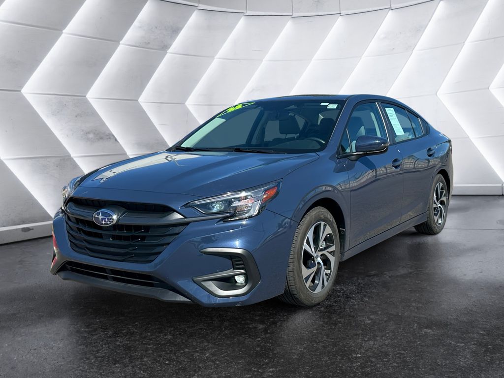 2025 Subaru Legacy Premium photo 3