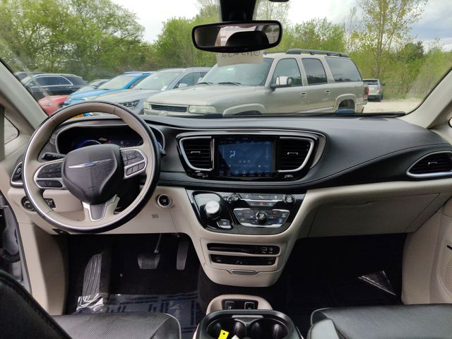 2018 Chrysler Pacifica Limited photo 5