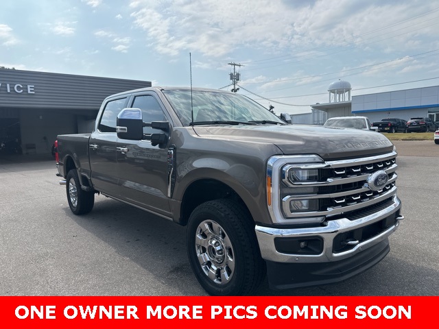 2023 Ford F-250 Lariat photo 4