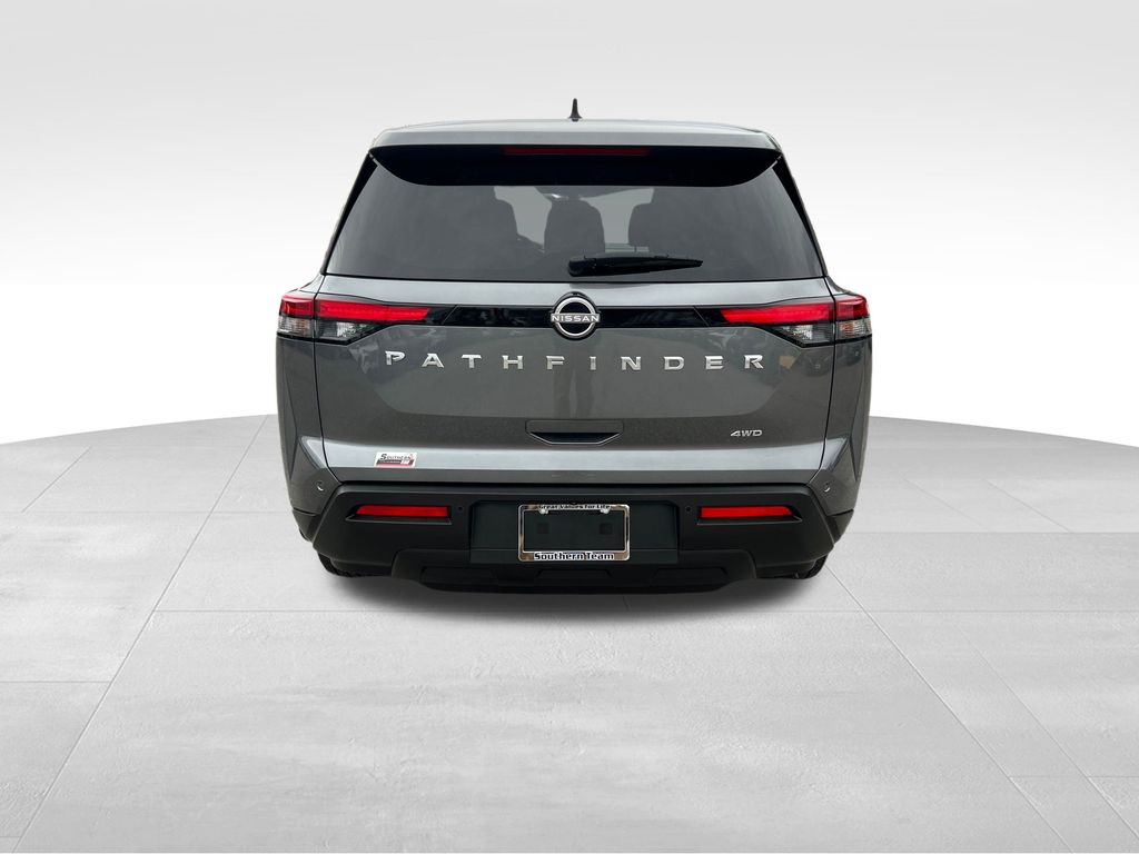 2024 Nissan Pathfinder S photo 4