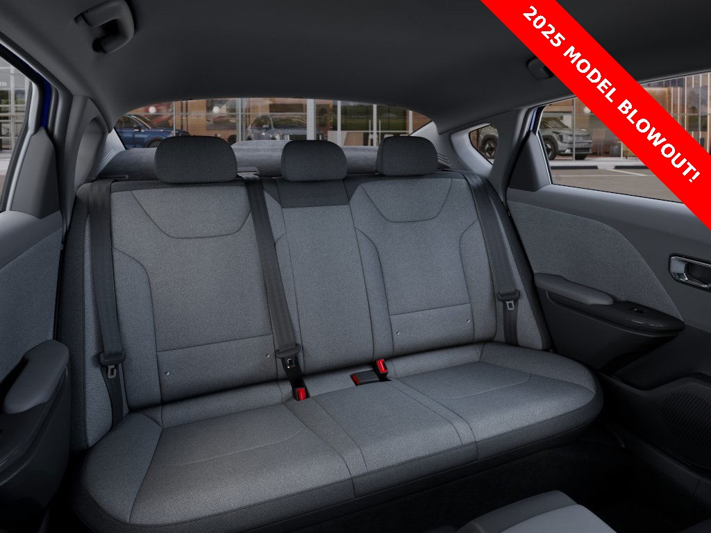 2025 Kia K4 LXS photo 13