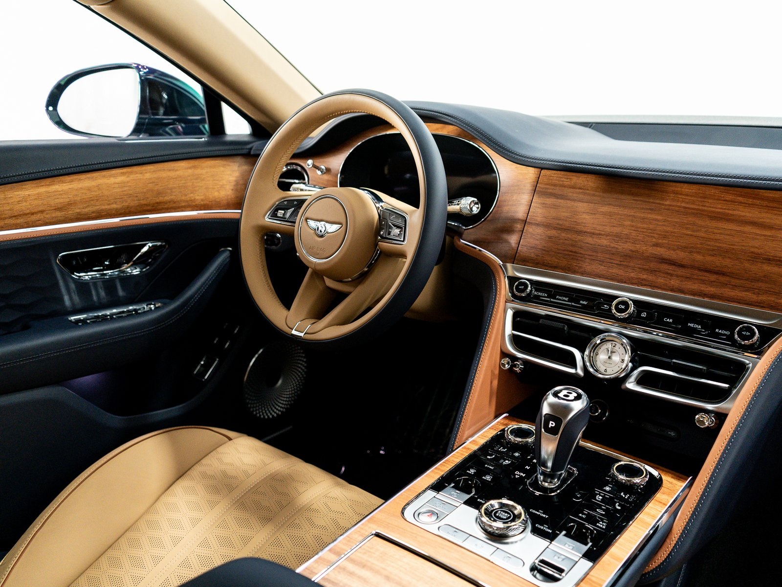 2025 Bentley Flying Spur Mulliner photo 25