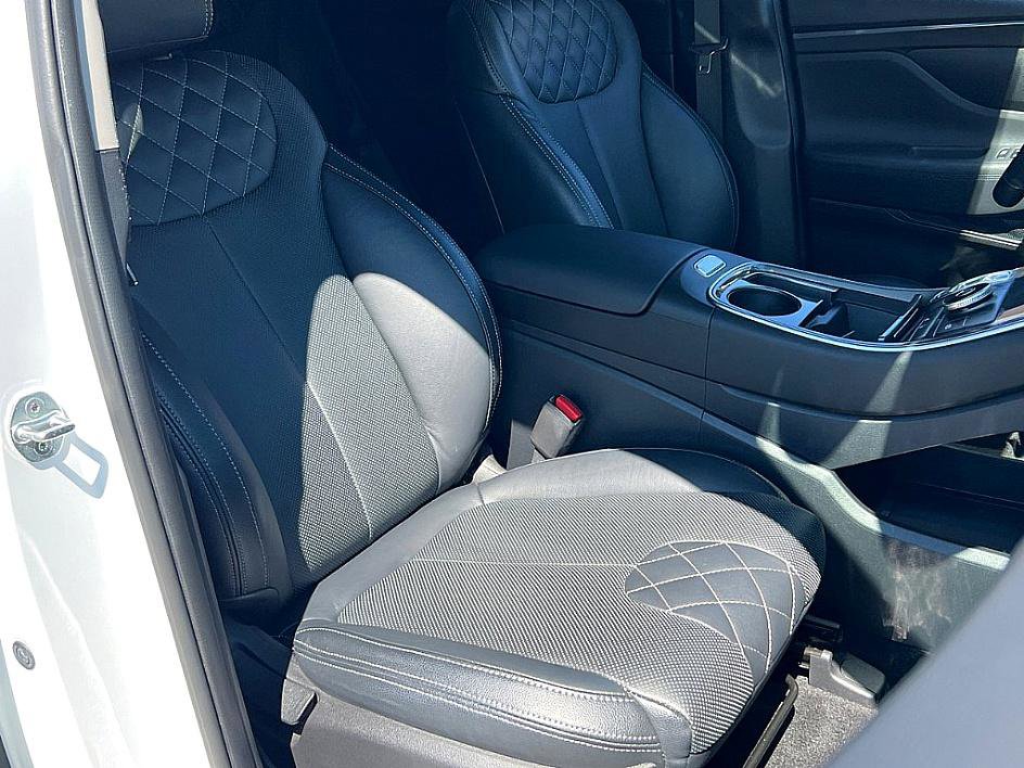 2022 Hyundai Santa Fe SEL photo 18