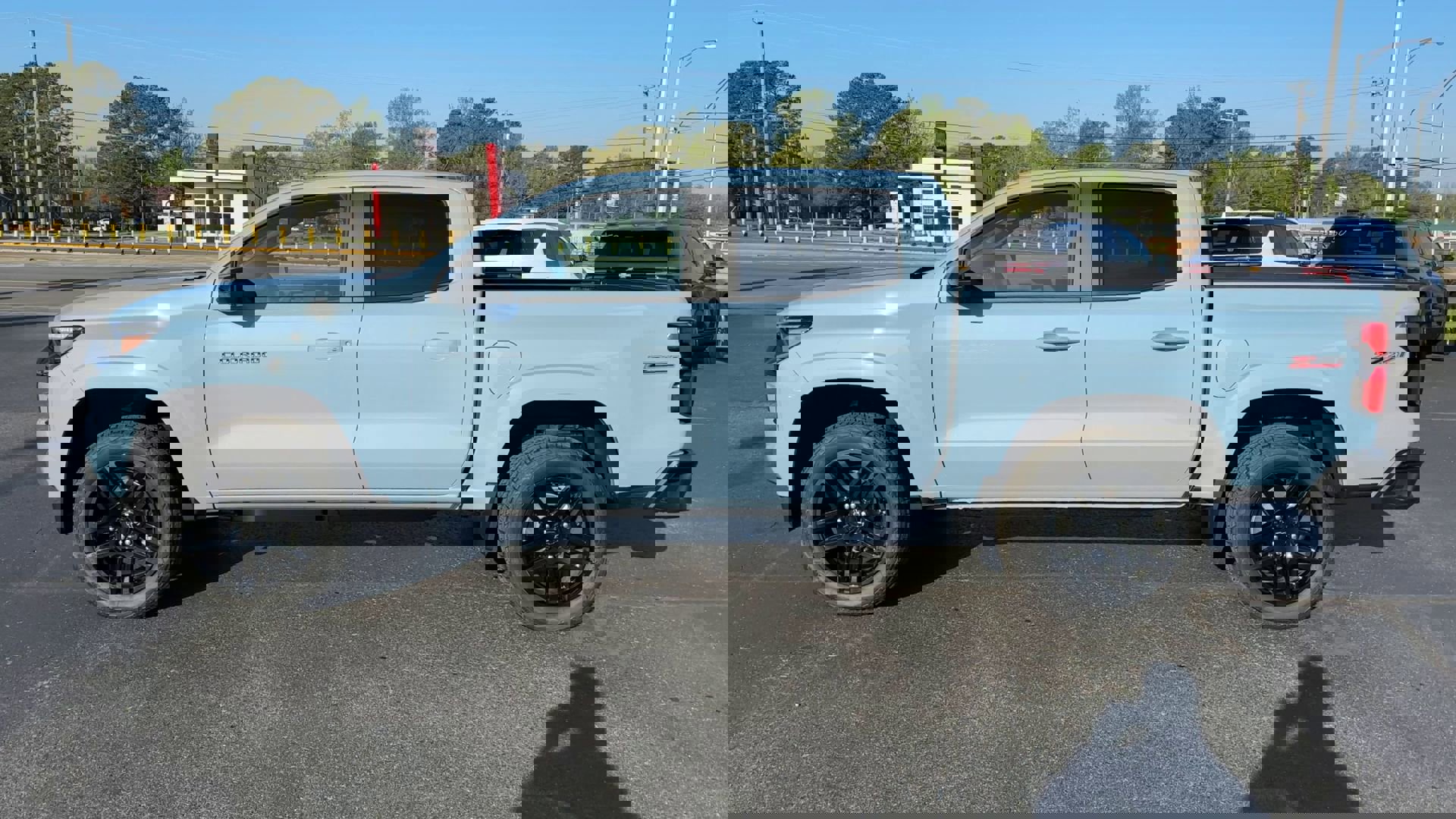 2025 Chevrolet Colorado Z71 photo 4