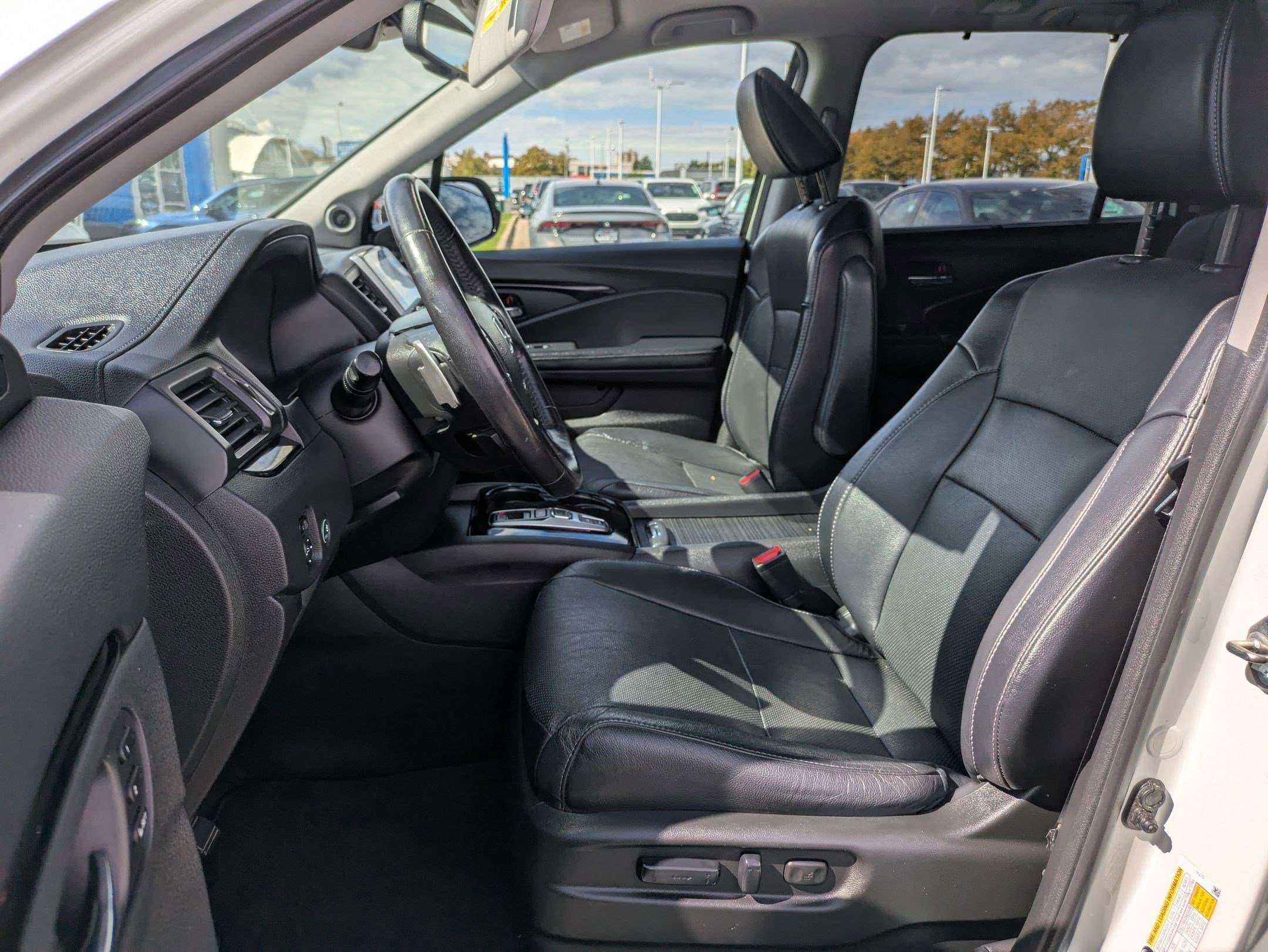 2018 Honda Pilot Elite photo 23