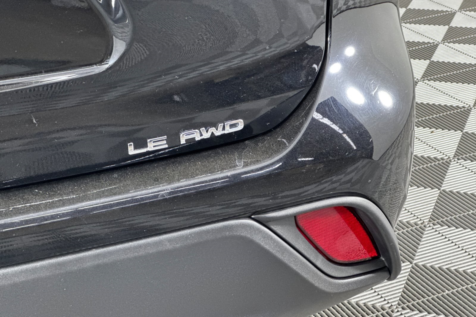 2024 Toyota Highlander LE photo 26