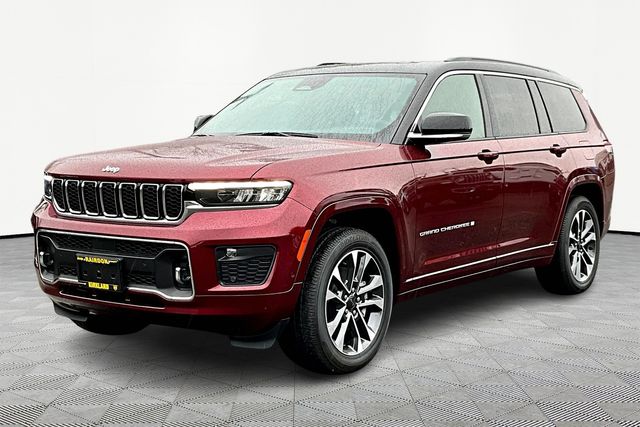 2024 Jeep Grand Cherokee Overland photo 2